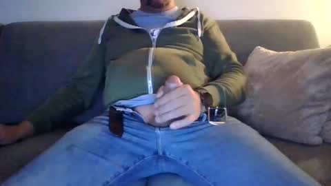 runner_1978 online show from 11/04/25, 04:55