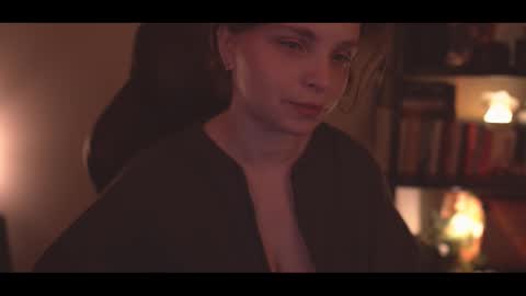 Elena online show from 12/16/25, 10:48