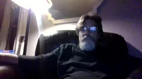 Snapshot of runningaround60 chatting on 01/13/25, 03:45 runningaround60 online show from 01/13/25, 03:45