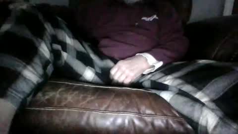 Snapshot of runningaround60 chatting on 02/06/25, 12:59 runningaround60 online show from 02/06/25, 12:59