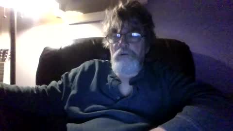 Snapshot of runningaround60 chatting on 06/02/26, 02:57 runningaround60 online show from 06/02/26, 02:57