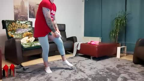 Ruskinni online show from 10/19/25, 09:37