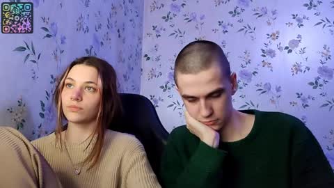 Snapshot of rusmedium chatting on 04/26/26, 06:38 Lisa and Vlad online show from 04/26/26, 06:38