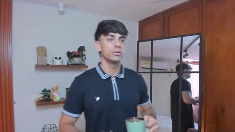 Snapshot of russ_w8 chatting on 09/21/25, 03:24 Russ online show from 09/21/25, 03:24