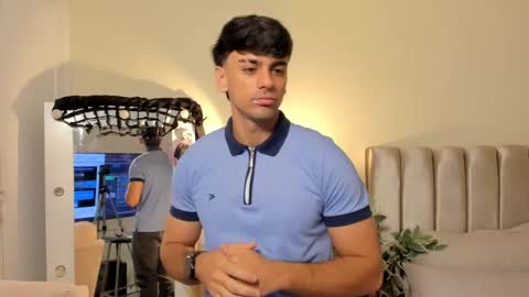 Snapshot of russ_w8 chatting on 10/04/25, 11:30 Russ online show from 10/04/25, 11:30