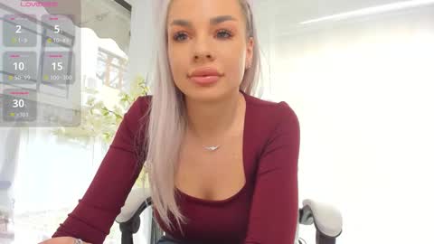 Ava online show from 11/18/25, 08:41