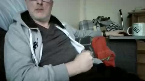 rusty69x online show from 11/04/25, 07:29