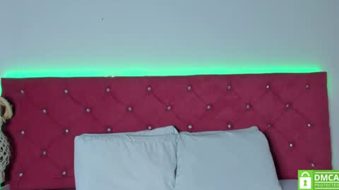 Ruth online show from 01/15/25, 01:09