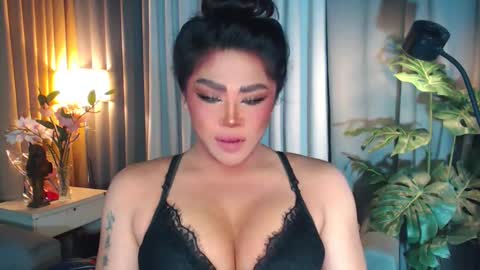 Snapshot of ruthlessmistressx chatting on 03/01/25, 06:32 Samantha online show from 03/01/25, 06:32