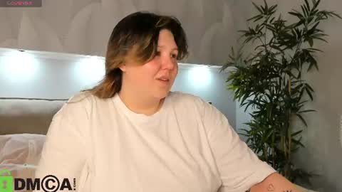 Snapshot of rutholiver chatting on 07/08/26, 01:10 Ruth GMT2 Mon 10 AM - 4 PM Tue 10 AM - 4 PM Thu 3-9 AM Fri 10 AM - 4 PM Sun 10 AM - 4 PM. online show from 07/08/26, 01:10