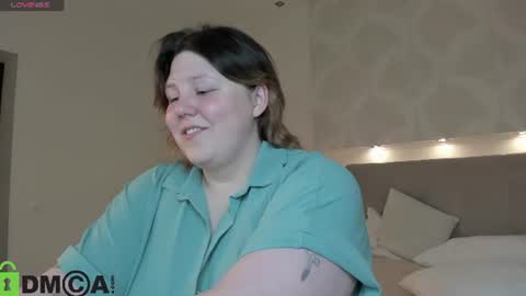 Snapshot of rutholiver chatting on 07/21/26, 01:08 Ruth GMT2 Mon 10 AM - 4 PM Tue 10 AM - 4 PM Thu 3-9 AM Fri 10 AM - 4 PM Sun 10 AM - 4 PM. online show from 07/21/26, 01:08