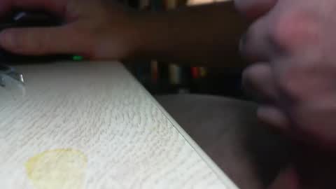 rutmuscle22 online show from 10/17/25, 05:48
