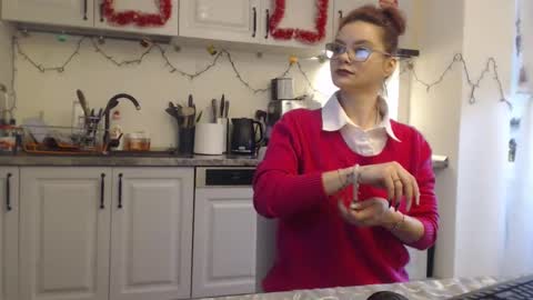 ruxandradanny online show from 02/18/25, 07:54