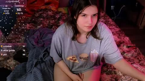 Ruyjin online show from 12/25/24, 10:48