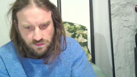 rwb1982 online show from 12/21/25, 05:42