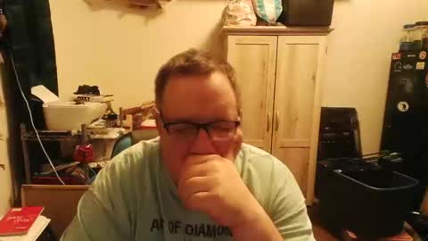 Snapshot of rwzar_0712 chatting on 10/16/25, 03:29 rwzar_0712 online show from 10/16/25, 03:29
