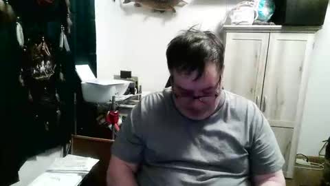 Snapshot of rwzar_1965 chatting on 04/10/26, 01:55 rwzar_1965 online show from 04/10/26, 01:55