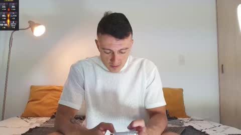 Snapshot of ryamcoast chatting on 11/13/25, 10:08 Sr Coast online show from 11/13/25, 10:08