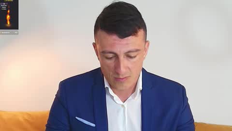 Snapshot of ryamcoast chatting on 11/20/25, 10:53 Sr Coast online show from 11/20/25, 10:53