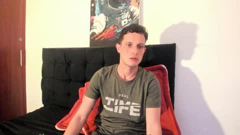 Snapshot of ryan15_ chatting on 12/28/24, 03:04 Ryan 15 online show from 12/28/24, 03:04