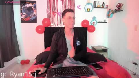 Snapshot of ryan15_ chatting on 02/16/25, 09:38 Ryan 15 online show from 02/16/25, 09:38