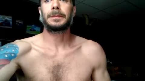 Snapshot of ryan198650 chatting on 04/29/26, 02:04 ryan198650 online show from 04/29/26, 02:04