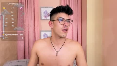 Snapshot of ryan_clark_ chatting on 12/05/24, 12:41 Ryan online show from 12/05/24, 12:41