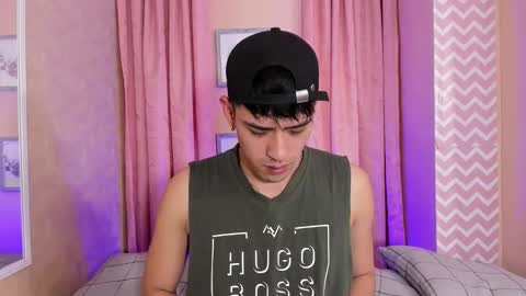 Snapshot of ryan_clark_ chatting on 12/23/24, 10:23 Ryan online show from 12/23/24, 10:23