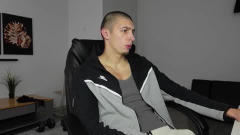 RYAN DOZER online show from 10/26/25, 08:20