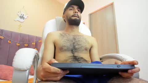 ryan_jackson_ online show from 10/09/25, 01:14