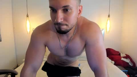 Snapshot of ryan_ward79 chatting on 05/16/26, 02:19 Ryan online show from 05/16/26, 02:19