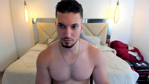 Snapshot of ryan_ward79 chatting on 05/17/26, 02:09 Ryan online show from 05/17/26, 02:09