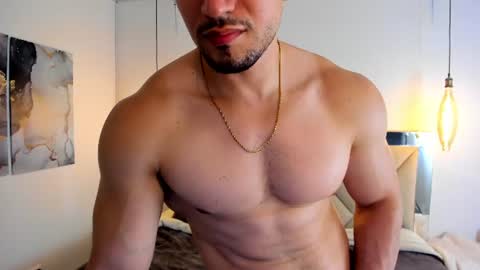 Snapshot of ryan_ward79 chatting on 07/11/26, 11:39 Ryan online show from 07/11/26, 11:39