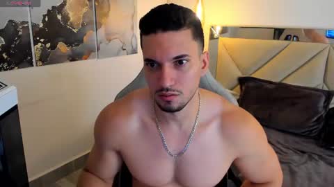 Snapshot of ryan_ward79 chatting on 07/15/26, 12:54 Ryan online show from 07/15/26, 12:54