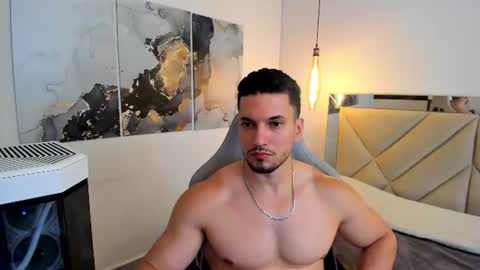Snapshot of ryan_ward79 chatting on 07/18/26, 02:05 Ryan online show from 07/18/26, 02:05