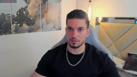 Snapshot of ryan_ward79 chatting on 07/25/26, 02:09 Ryan online show from 07/25/26, 02:09