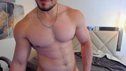 Snapshot of ryan_ward79 chatting on 07/25/26, 02:14 Ryan online show from 07/25/26, 02:14
