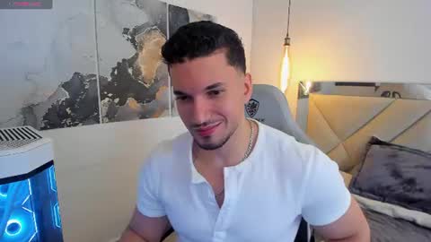 Snapshot of ryan_ward79 chatting on 07/30/26, 03:16 Ryan online show from 07/30/26, 03:16