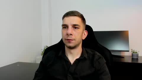 Snapshot of ryandusk chatting on 05/23/26, 07:51 Andrew C. online show from 05/23/26, 07:51