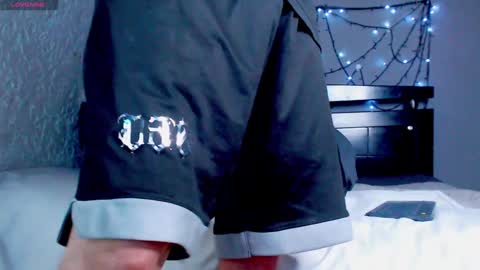 Snapshot of ryannhill_ chatting on 01/26/25, 07:21 Ryannhill online show from 01/26/25, 07:21