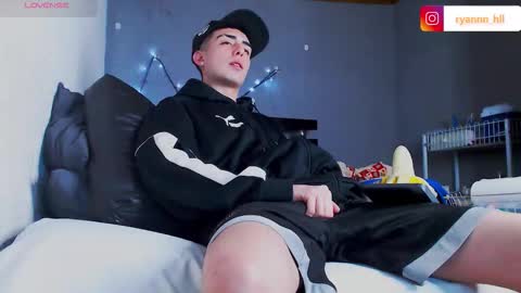 Snapshot of ryannhill_ chatting on 09/11/25, 06:13 Ryannhill online show from 09/11/25, 06:13