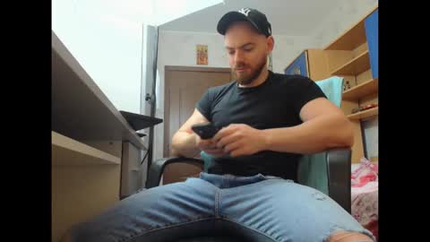 Snapshot of ryanstone_ chatting on 01/09/26, 04:26 Ryanstone online show from 01/09/26, 04:26