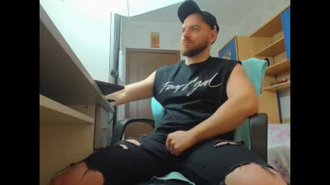 Snapshot of ryanstone_ chatting on 01/16/26, 06:17 Ryanstone online show from 01/16/26, 06:17