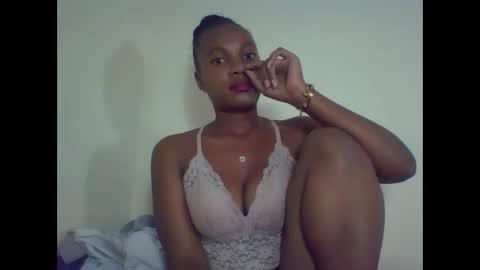 Snapshot of rycie chatting on 10/10/25, 03:44 Rycie online show from 10/10/25, 03:44