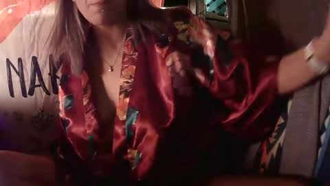 Snapshot of ryeanne25 chatting on 09/25/25, 05:11 ryeanne25 online show from 09/25/25, 05:11