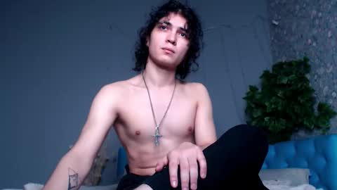 Snapshot of rylanstone chatting on 09/19/25, 10:10 Rylan online show from 09/19/25, 10:10