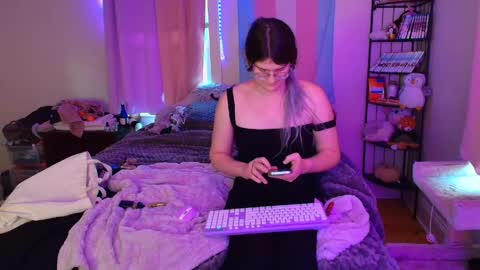 Snapshot of ryn_michele chatting on 05/12/26, 11:57 Ryn Michele online show from 05/12/26, 11:57