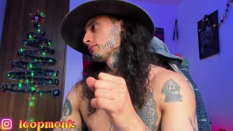 leopmonk help me reach 100 thumbs up online show from 12/18/24, 04:06
