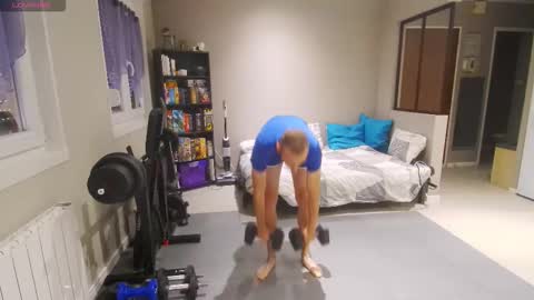 Snapshot of ryukukamifr chatting on 09/15/25, 08:25 Ryuk FR online show from 09/15/25, 08:25