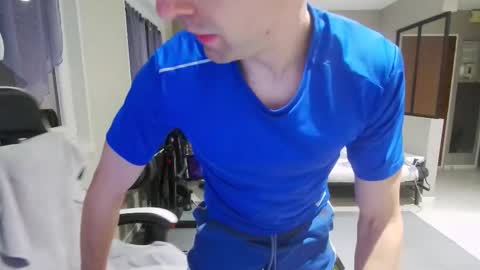 Snapshot of ryukukamifr chatting on 11/17/25, 07:14 Ryuk FR online show from 11/17/25, 07:14